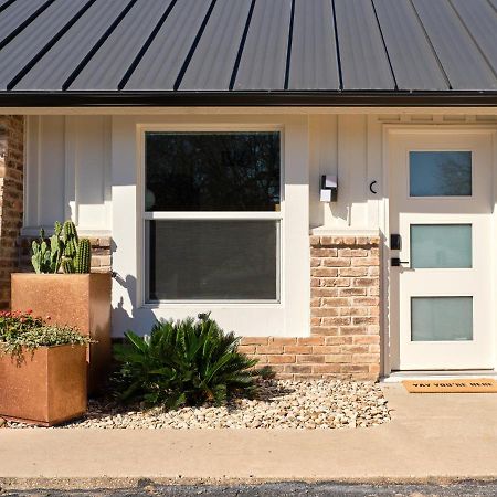 Midcentury Couples Designer Loft - Casa Tuya Apartman Austin Kültér fotó