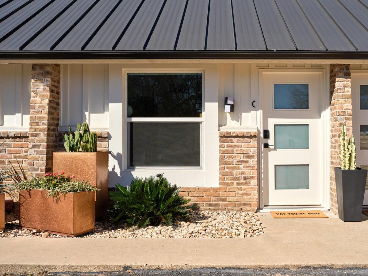 Midcentury Couples Designer Loft - Casa Tuya Apartman Austin Kültér fotó
